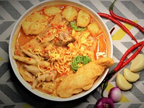 Terlalu Banyak Makan Seblak Bisa Berakibat Susah Hamil? Ini Penjelasan Dokter