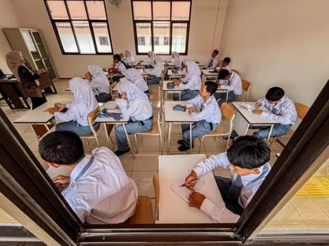 80 Tahun Merdeka, Ketimpangan Pendidikan Masih Jadi PR Besar Pemerintah RI