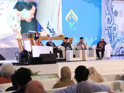 Maestro Kaligrafi Dunia Puji Karya Para Seniman Kaligrafi Indonesia