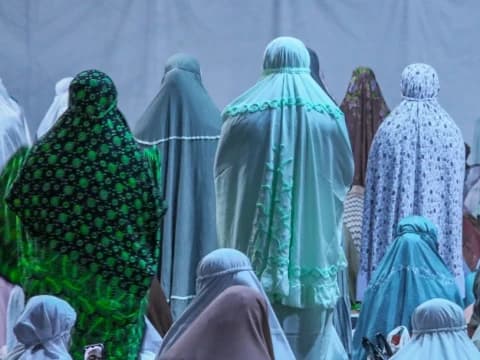 Fiqih Ramadhan: Shalat Isya Bermakmum pada Shalat Tarawih Perspektif Mazhab Syafi’i