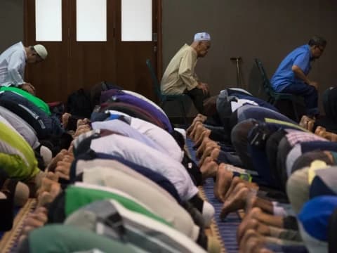 Khutbah Jumat: Keutamaan Shalat Tarawih di Bulan Ramadhan
