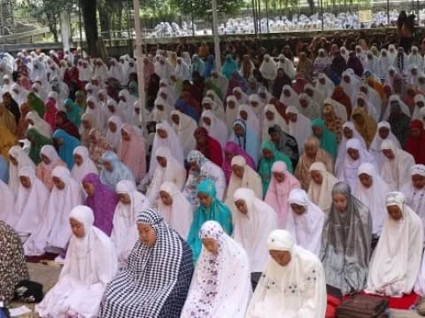 Hukum Suara Imam Perempuan dalam Shalat Jamaah