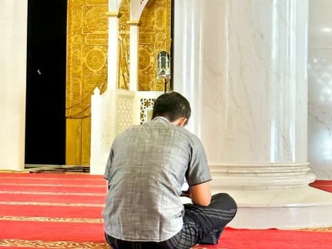Kapan Batas Waktu Shalat Zuhur?