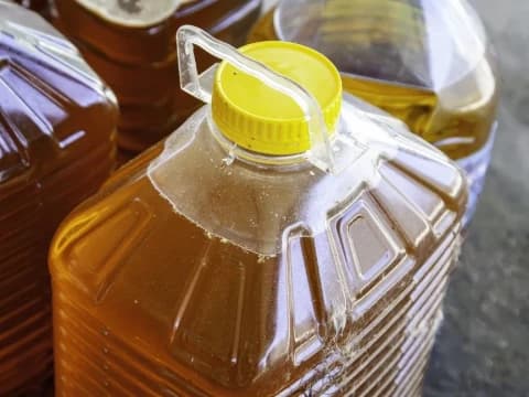 Buang-Buang Harta Demi Konten