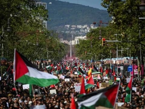 Spanyol Gelar Mogok Umum sebagai Solidaritas untuk Warga Palestina di Gaza