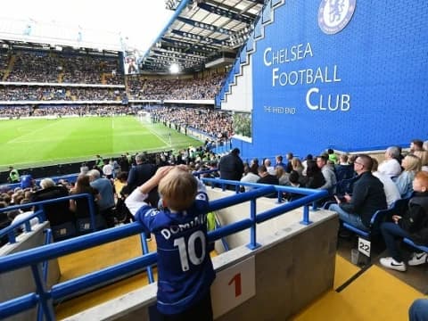 Perdana, Chelsea FC Bakal Gelar Buka Puasa Bersama di Stamford Bridge