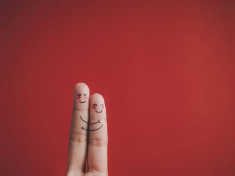 Menikah karena Taat kepada Orang Tua, Apakah Dibenarkan Jika Tanpa Cinta?