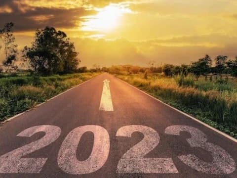 Akhiri dan Awali Tahun, Lihat Masa Lalu untuk Masa Depan