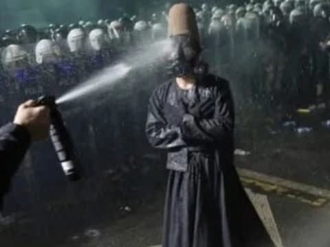 Tari Sufi dalam Demonstrasi Turki, Hanya Strategi Mobilisasi atau Representasi?