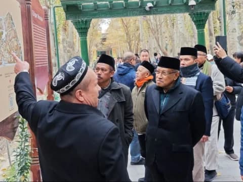 Muslim Tiongkok Dinilai Jadi Kekuatan Baru Diplomasi Dunia Islam