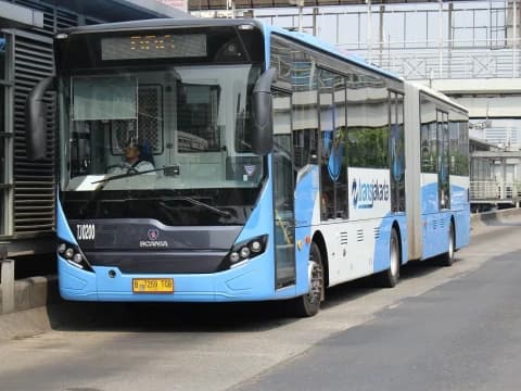 LP PBNU: Benahi Transportasi Publik daripada Pakai MyPertamina