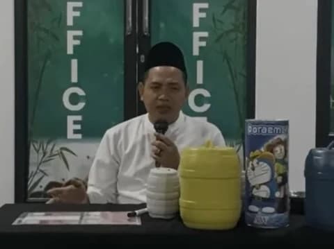 Tradisi ‘Unboxing’ Tabungan Maulid di Pesantren Al Husna Pringsewu