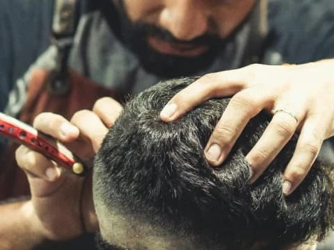 Cukur Rambut Murid, Guru Jadi Tersangka: Begini Pandangan Islam