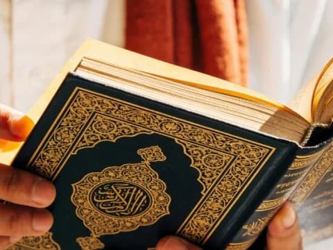 Khutbah Jumat: Sya’ban Bulan Diangkatnya Amal, Momentum Memperbaiki Kualitas Ibadah