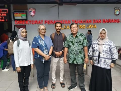 Sambangi Polda Metro, Sejumlah Akademisi UPN Veteran Jakarta Minta Penangguhan Penahanan Delpedro