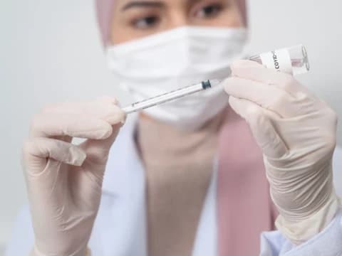 LBM PBNU Tetapkan Vaksinasi Covid-19 pada Siang Ramadhan Tak Batalkan Puasa