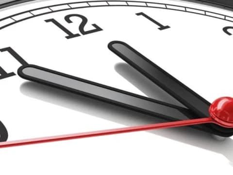 Tafsir Surat Al-’Ashr Ayat 1-2: Tips agar Tidak Rugi