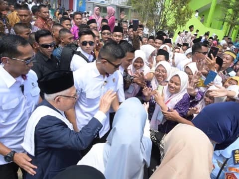 Wapres Minta Pesantren Lahirkan Mujahid Perekonomian Umat