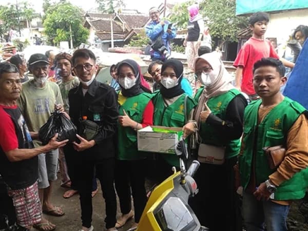 Kompak, Keluarga Besar NU Garut Bantu Korban Bencana Banjir Bandang