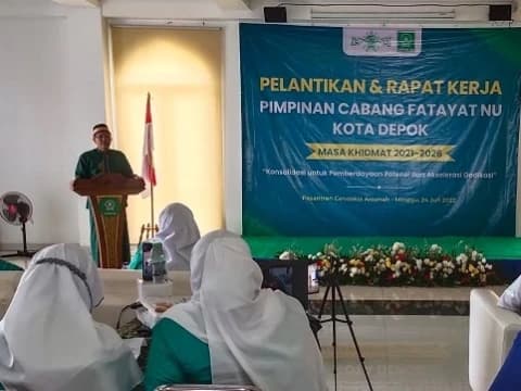 Rais Syuriyah PBNU Minta Warga NU Perkotaan Buang Sedikit Tawadhu'