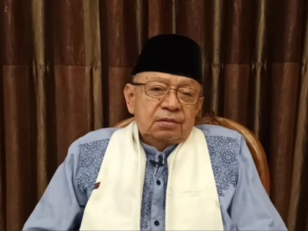 Mustasyar PBNU Jelaskan Alasan Mencari Ilmu Tiada Akhirnya
