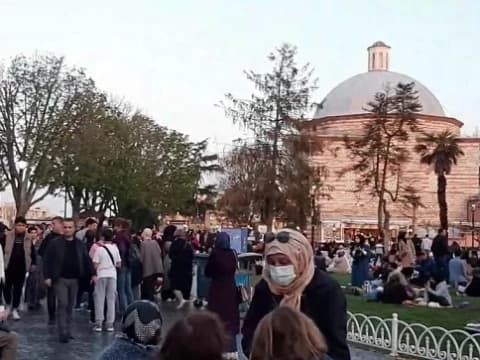 Tradisi Menyambut Bulan Puasa di Turki: dari Ziarah Kubur hingga Pukul Bedug