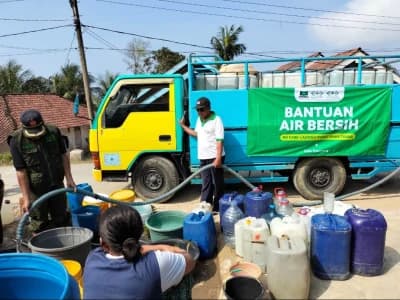 LAZISNU Se-Jatim Salurkan 4,9 Juta Liter Air Bersih ke Daerah Krisis