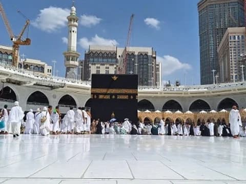 Kisah Perjalanan Haji Sayyid Nasir dan Pengendalian Nafsu Membangga-Banggakan Nasab