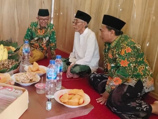 KH Ubaidullah Shodaqoh: Fungsi Madrasah Diniyah sebagai Penjaga Moral dan Spiritual