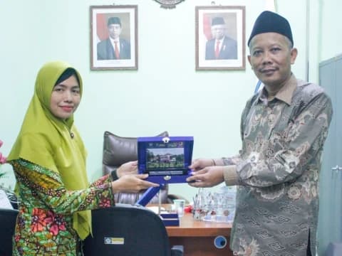 Inovasi Metode Pembelajaran Widya Lestari Buat Siswa Madrasah 'Enjoy' Belajar Ekonomi Akuntansi