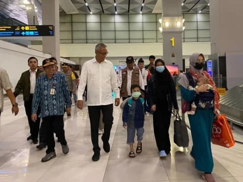 Evakuasi 363 WNI di Sudan Tiba di Indonesia