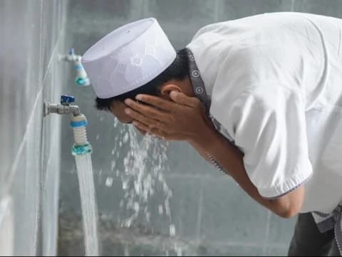 Khutbah Jumat: Keutamaan Menjaga Wudhu