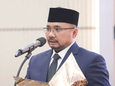 Guru Madrasah Non-ASN Kini Bisa Miliki Golongan dan Tunjangan Layaknya ASN, Ini Syaratnya