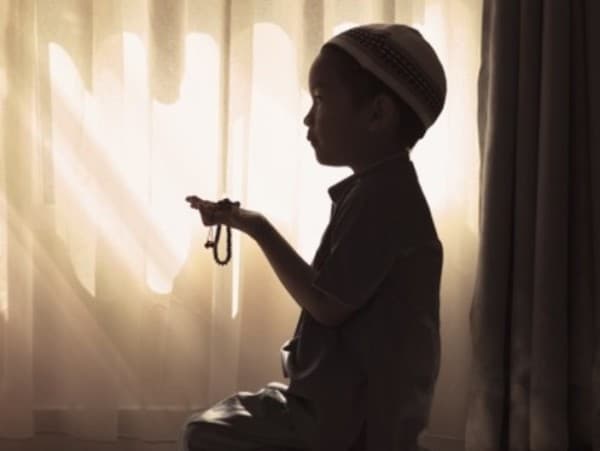 Kiai Wafi: Berzikir Sambungkan Qalbu dengan Allah