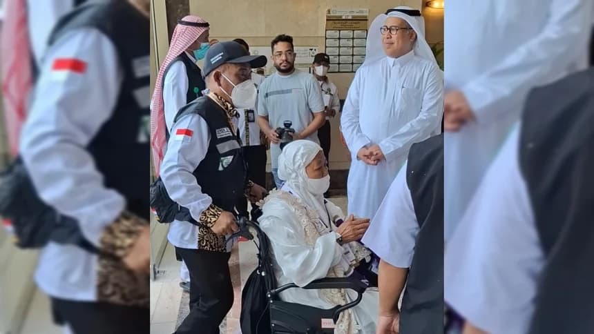 Kursi Roda dan Kamar Dekat Lift Disiapkan untuk Jamaah Haji Lansia di Penginapan