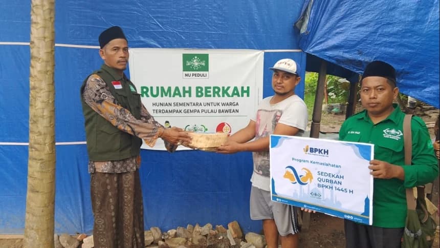 Bahagiakan Warga Terdampak Gempa, LAZISNU dan BPKH Salurkan Sedekah Kurban di Bawean