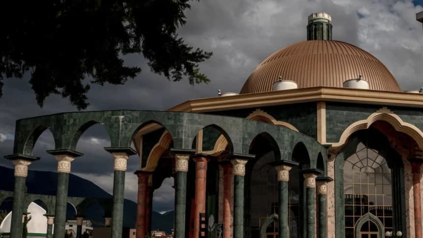 Perdana Menteri Albania Berencana Dirikan Negara Tarekat Bektash di Ibu Kotanya