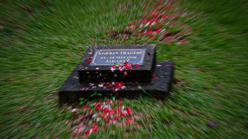 Merawat Makam Korban Tragedi Reformasi Mei 1998: Mereka Tak Bernama, Tapi Tak Dilupakan