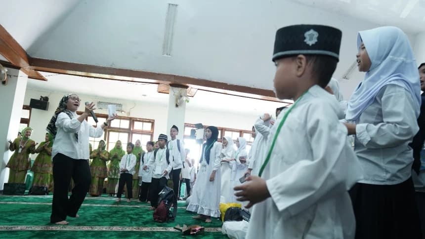 Rayakan Lebaran Yatim, Muslimat NU Beri Edukasi Anti-Bullying dengan Cerita dan Lagu