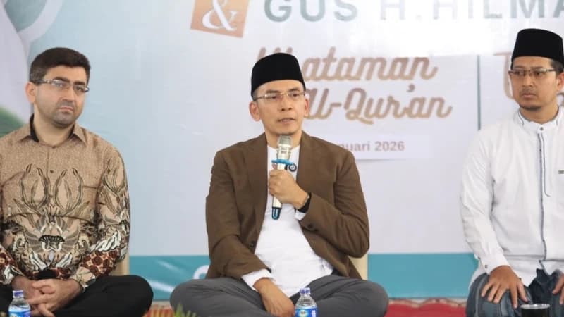 TGB Zainul Majdi Dorong Santri Teladani Cara Berpikir KH Hasyim Muzadi
