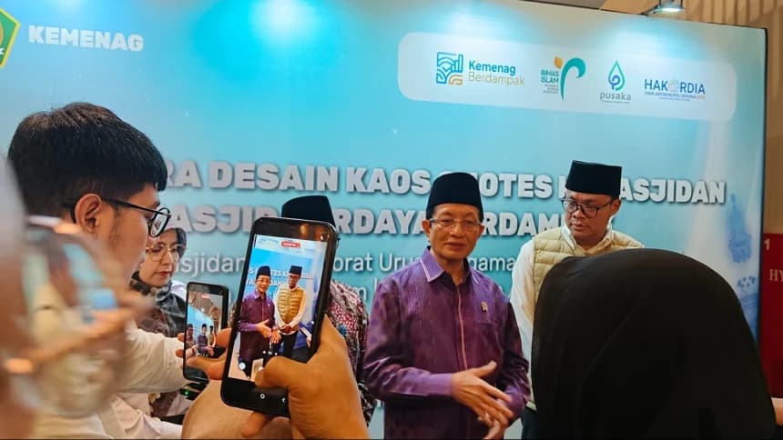 Menag Nasaruddin Ajak Umat Islam Hormati Marbot karena Punya Peran Krusial di Masjid