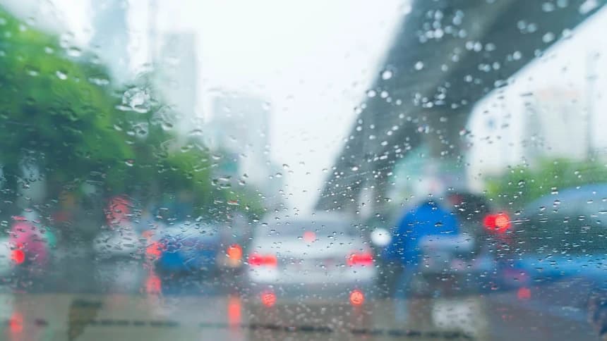 Libur Tahun Baru, Masyarakat Diimbau Wapadai Potensi Hujan Lebat di Sejumlah Daerah