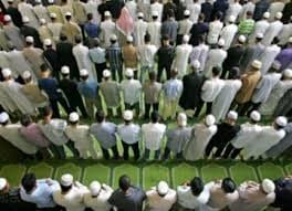 Wajibkah Jumatan bagi yang Sudah Shalat Id?