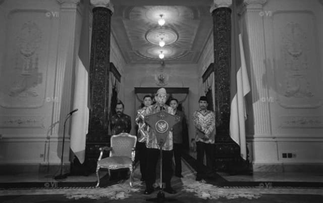 Gus Dur dan Surat Sakti Lurah Gambir