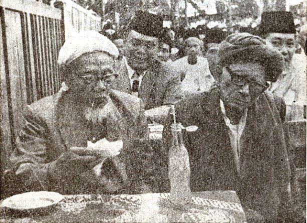 Kisah Persahabatan Kiai Bisri dan Kiai Wahab