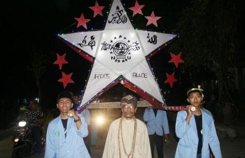 Logo NU pada Takbir Keliling Pemuda Desa