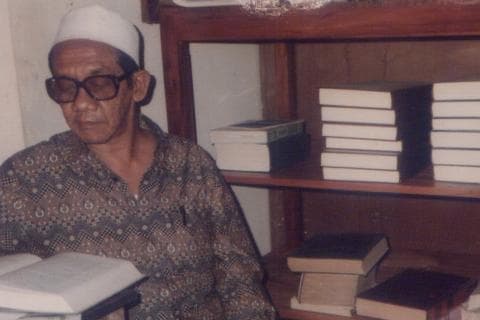 KH Harits Dimyathi, Kitab Sejarah dari Tremas