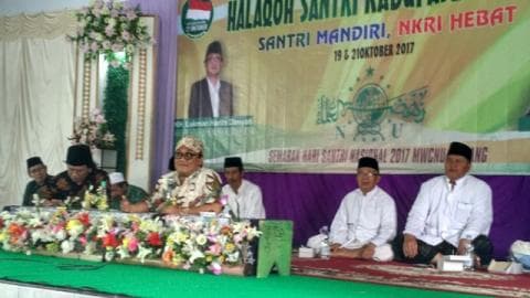 KH Luqman Harits Dimyathi Sebut Hari Santri sebagai ‘Idus Santri’