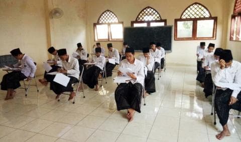 Pertama Kali, 836 Santri Ikuti Imtihan Watani