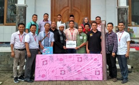 NU Care Salurkan Fasilitas Santri Al-Kautsar Cianjur